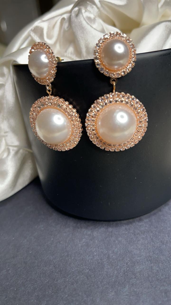 Rose gold plated zirconia pearl earrings for women